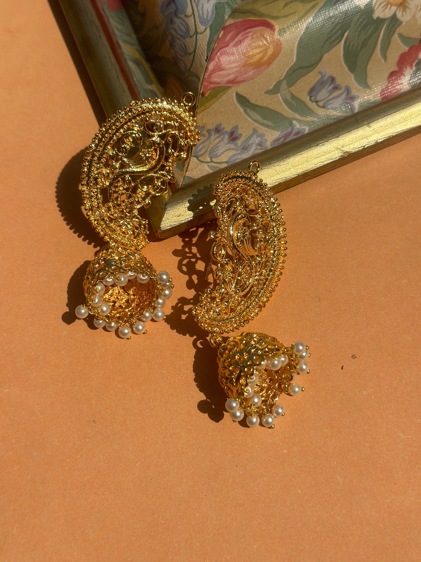 ER-14 Brass gold polish Hania earrings