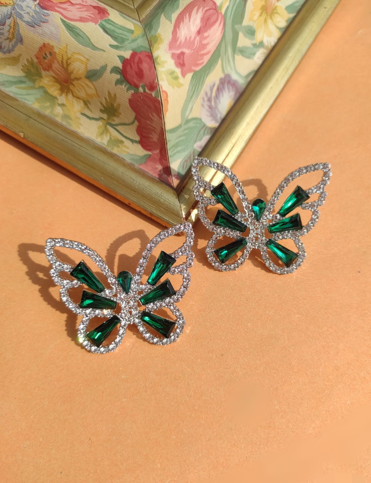 CC-11 Emerald stone butterfly earrings