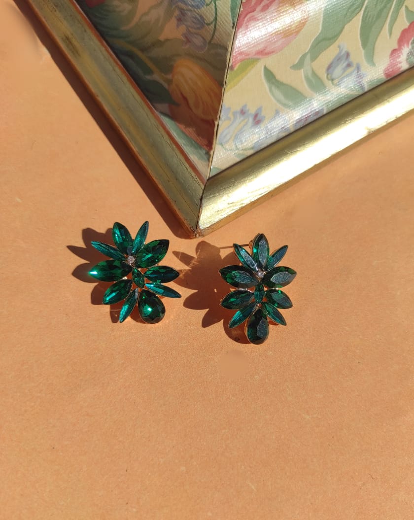 Emerald green studs earring CC-73