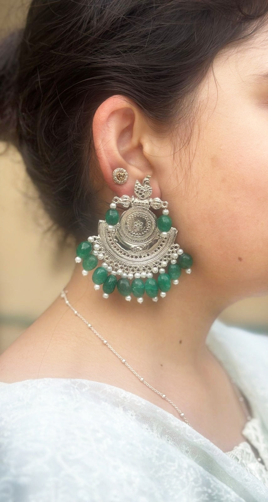 Swan earrings with green hangings