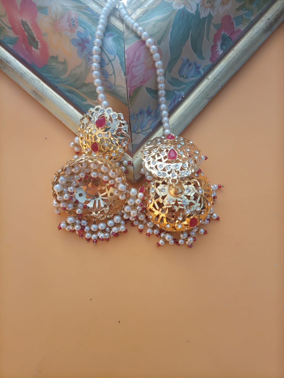 Nauratan style jhumki