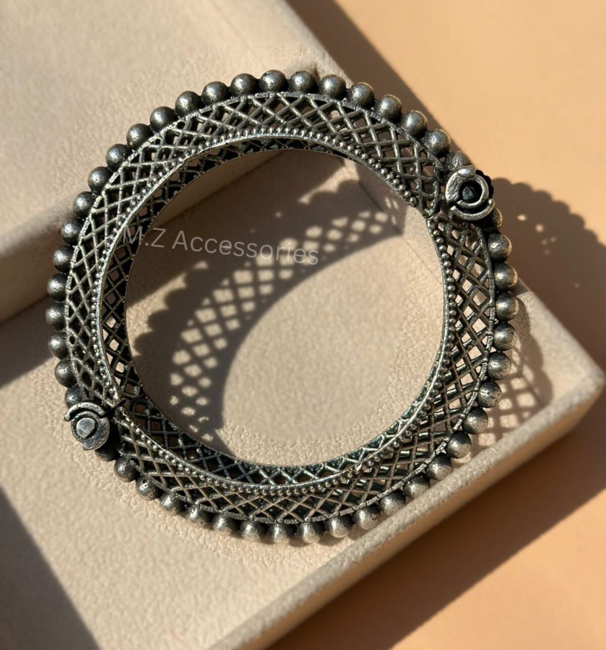 BAN-20 Oxidized german silver openable kara