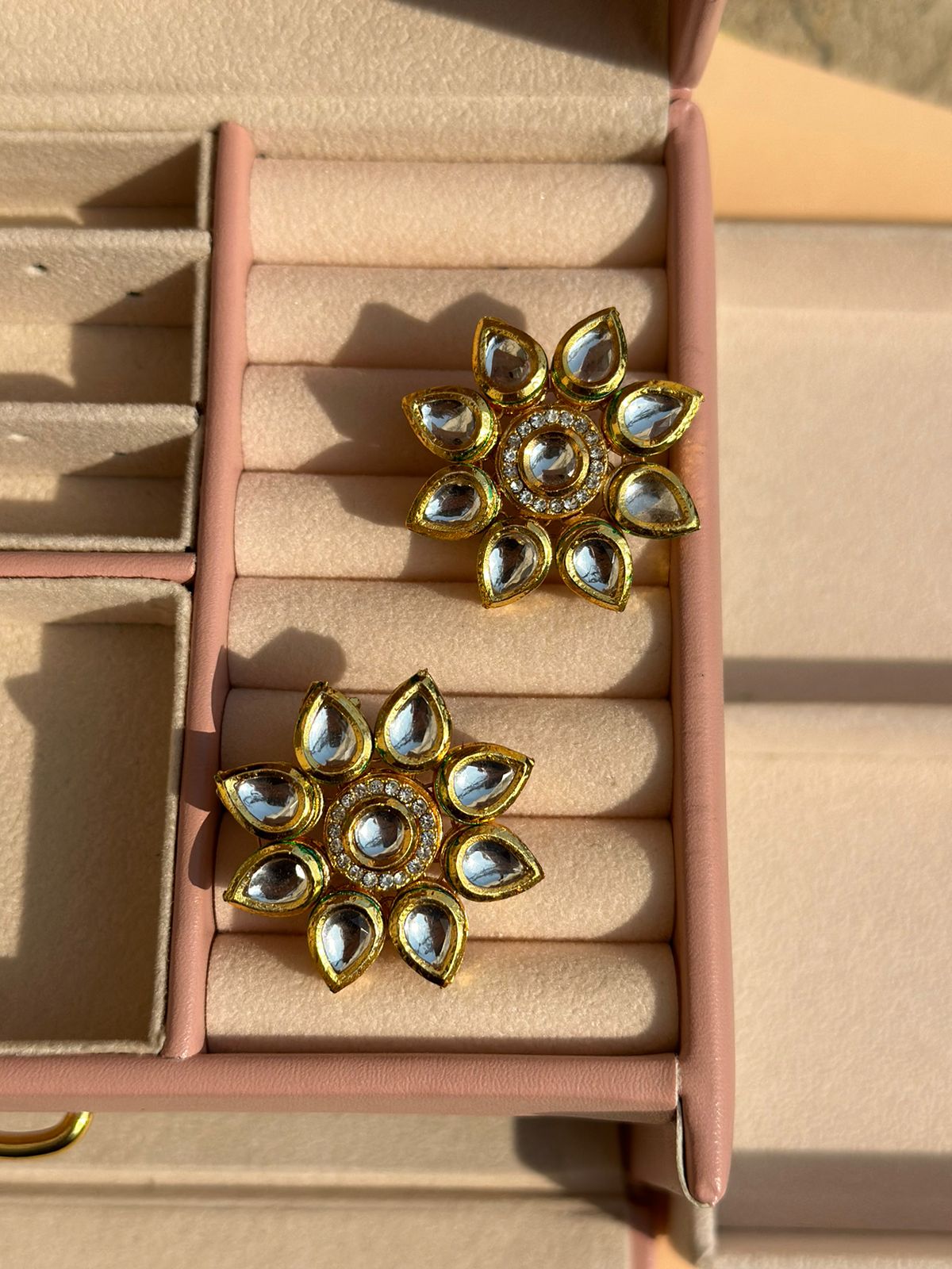 ER-34 Jaipuri kundan flower studs