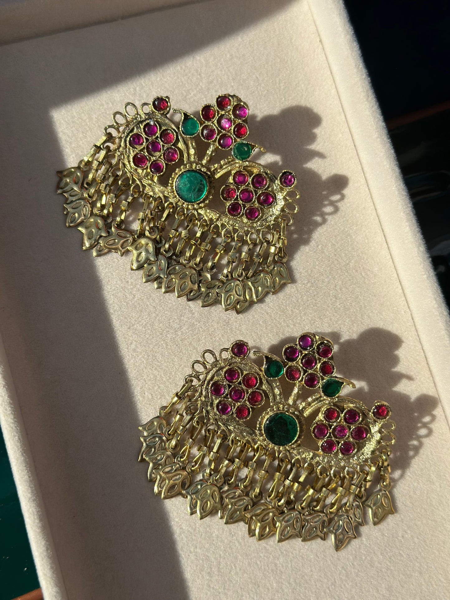 Teen phool earrings