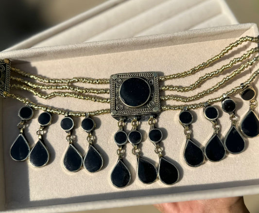 Afghan choker with black stones