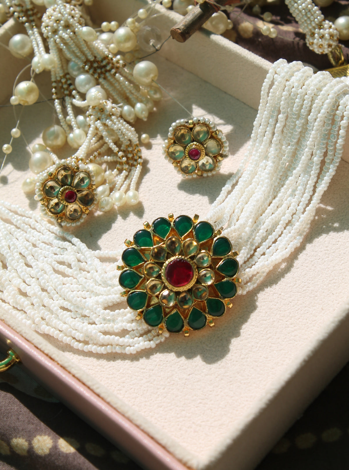 Pachi kundan choker set