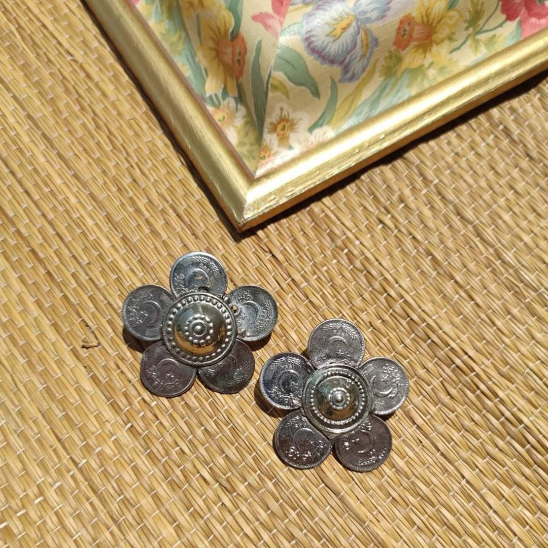 Flower coin earrings