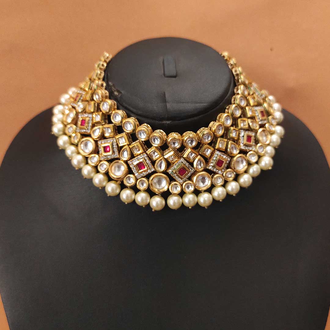 Dual sided wearable Heavy kundan choker and earrings with backside meena