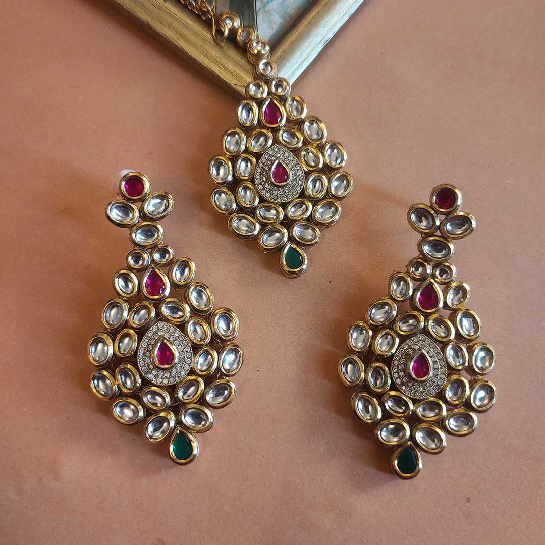 Jaipuri kundan earrings with teeka