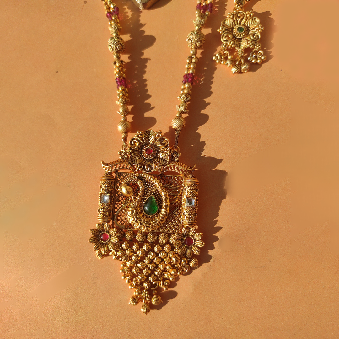 Rajwadi one carret gold plated mala with earrings