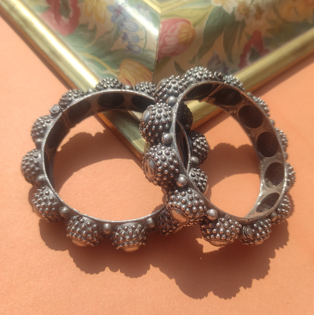 BAN-2 Oxidized German Silver Openable Kara