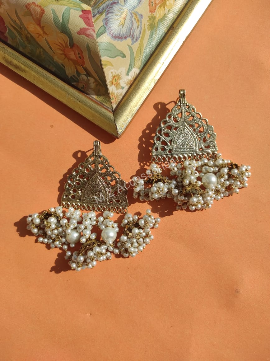 CS-8 Afghan vintage earrings