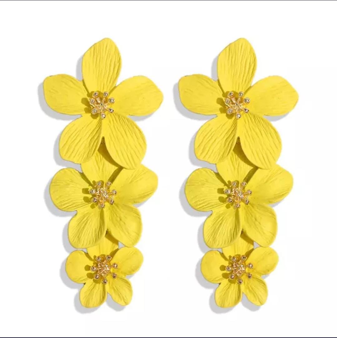 3layered dangling flower earrings