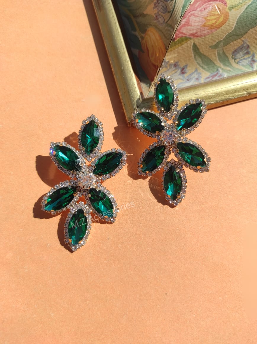 Emerald green flower earrings CC-72